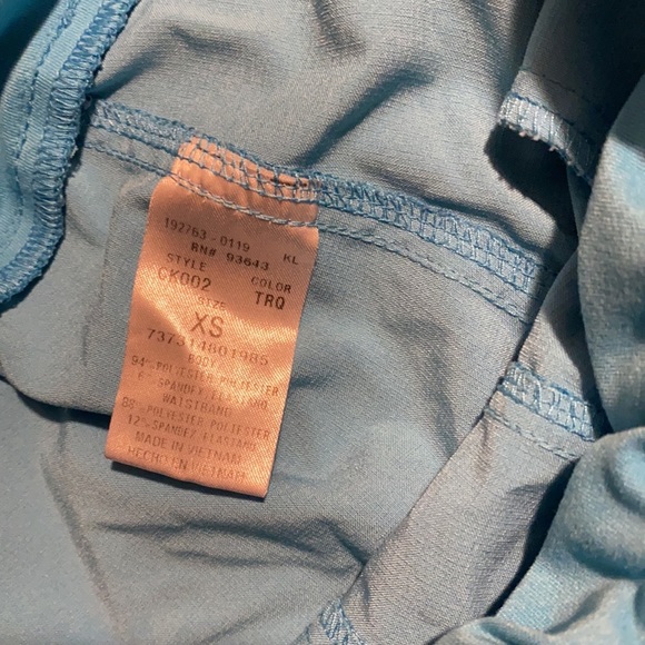 Scrub set - Picture 8 of 8